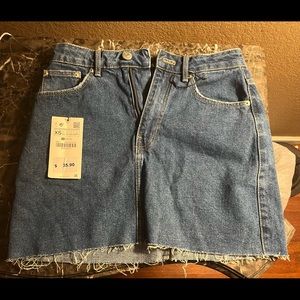 Zara Women’s Jean Skirt / Size: XS / Color: Blue Jean / Condition: Barely Used